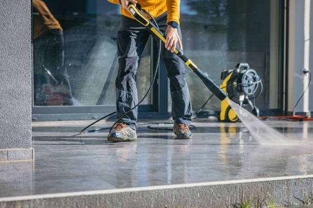 Why Choose Our Certified Pressure Washing Experts for Your Project Needs in White Center, WA?