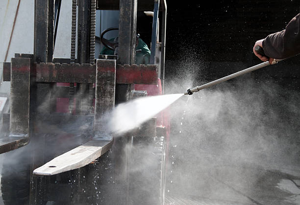 Best Commercial Building Pressure Washing  in White Center, WA